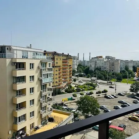 Studio Close To Airport Sofie